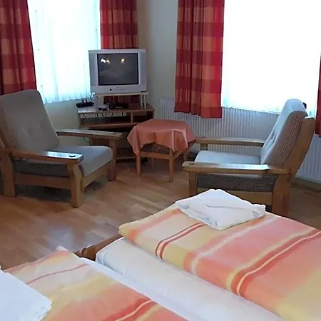 Landgasthof Schoenecke Hotel