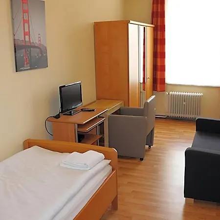 Landgasthof Schoenecke 2*