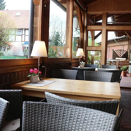 Landgasthof Schoenecke 2*