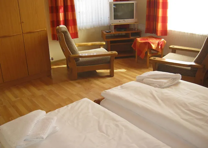 Landgasthof Schoenecke Otel Wahrenholz